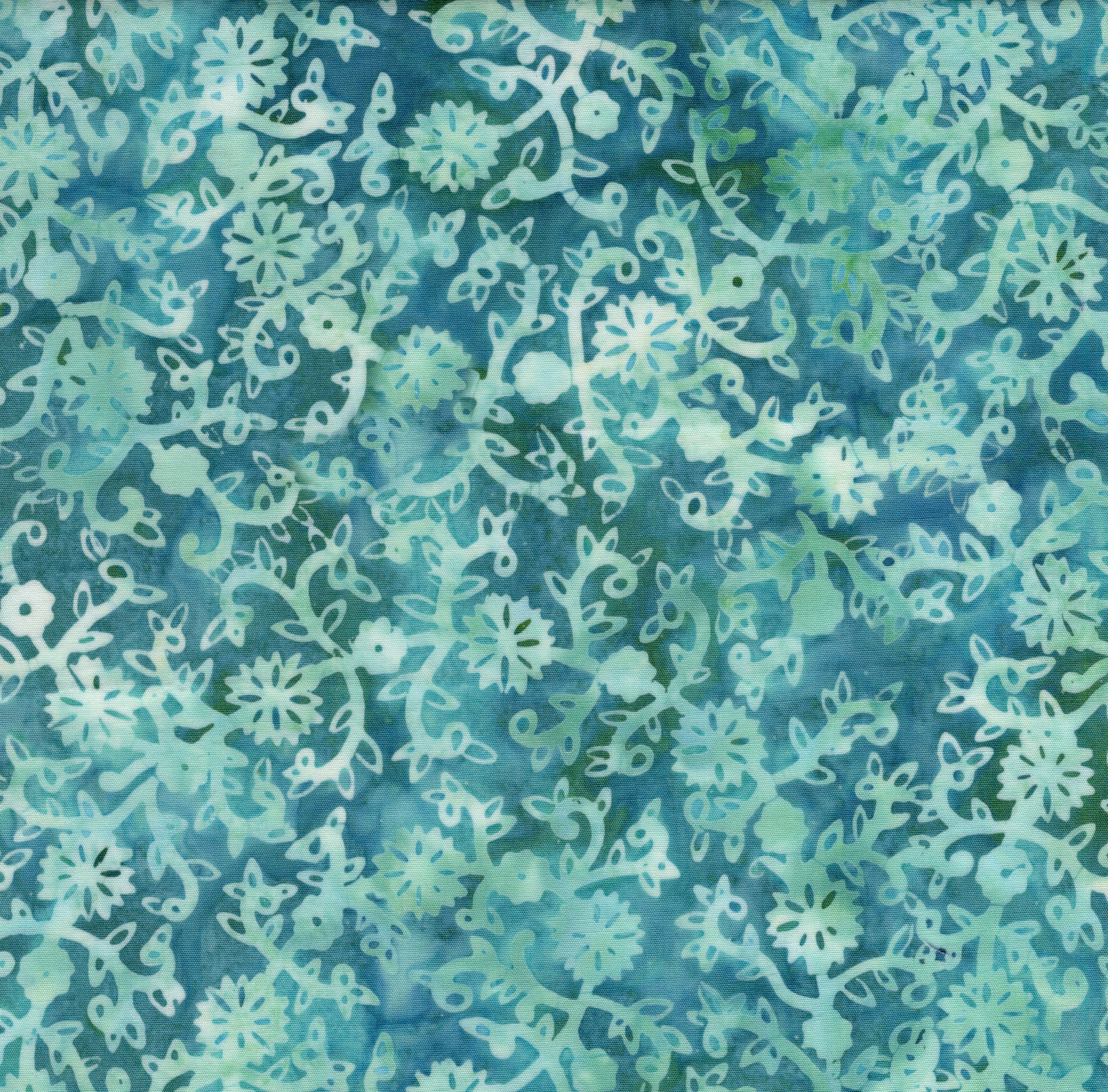 922504970 / Scrolling Vines Teal Parakeet